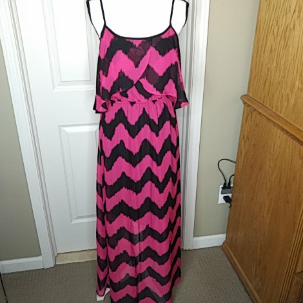 No Boundaries Pink Black Ruffled Maxi Dress 7-9